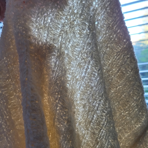 Cropped Side-Button Cream Sweater NWOT | Women's Small Turtleneck Loose Knit - Picture 13 of 16